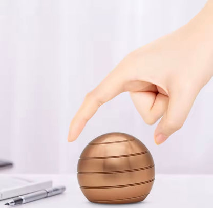 Metalowy Kinetic Spinner  Antystresowy do Relaksu i Hipnotyzującej Zabawy